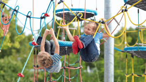 Münchens Abenteuerspielplätze: Stadtwildnis für kleine Entdecker*innen