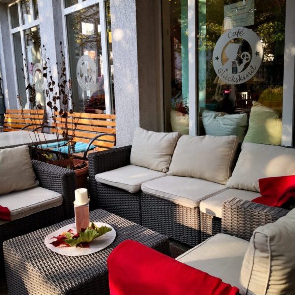 Café mit Terrasse: Café Glückskind