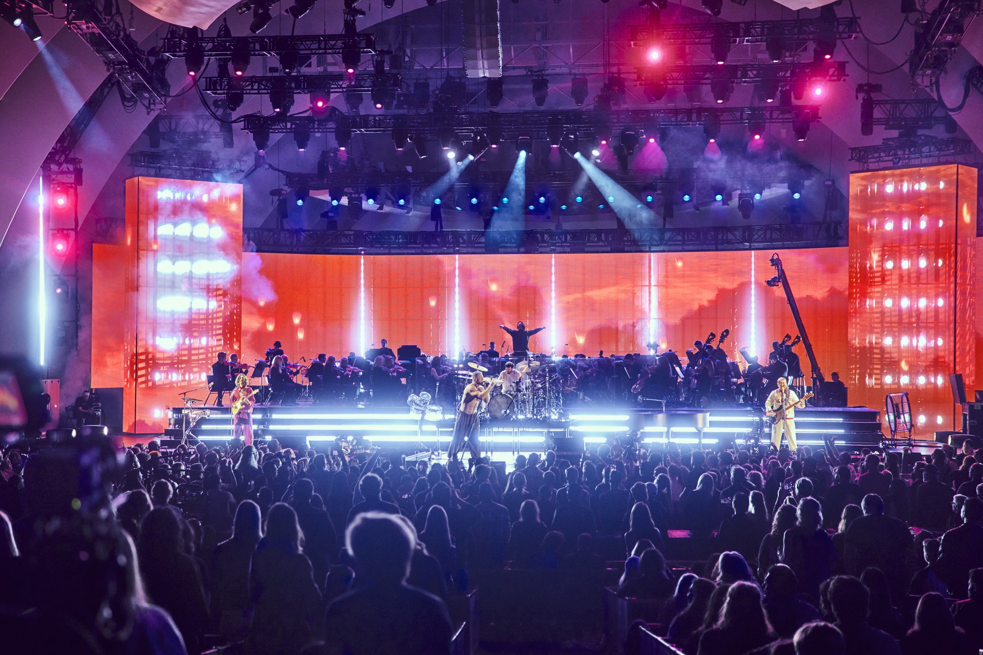 Bilder aus Imagine Dragons: Live From the Hollywood Bowl with the LA Film Orchestra