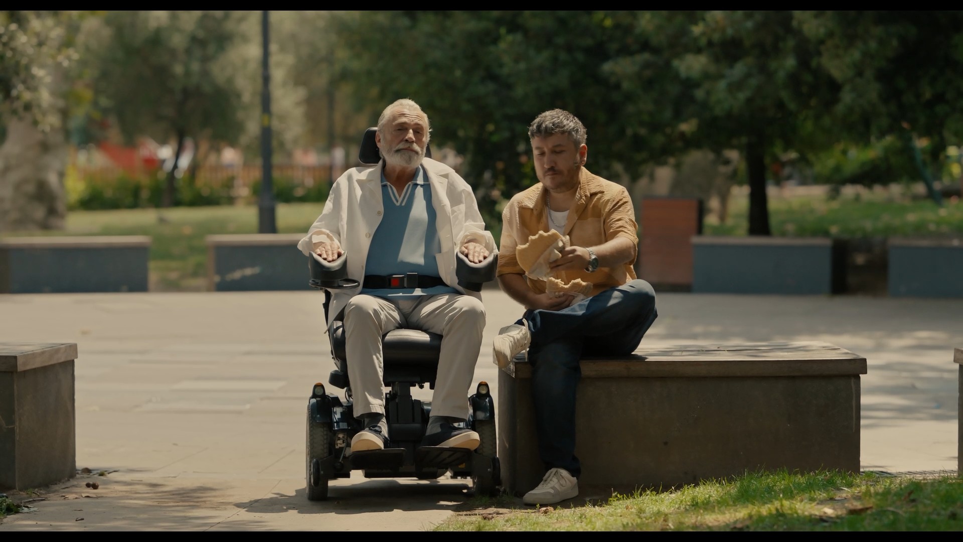 Bilder aus Soyut Disavurumcu Bir Dostlugun Anatomisi Veyahut Yan Yana