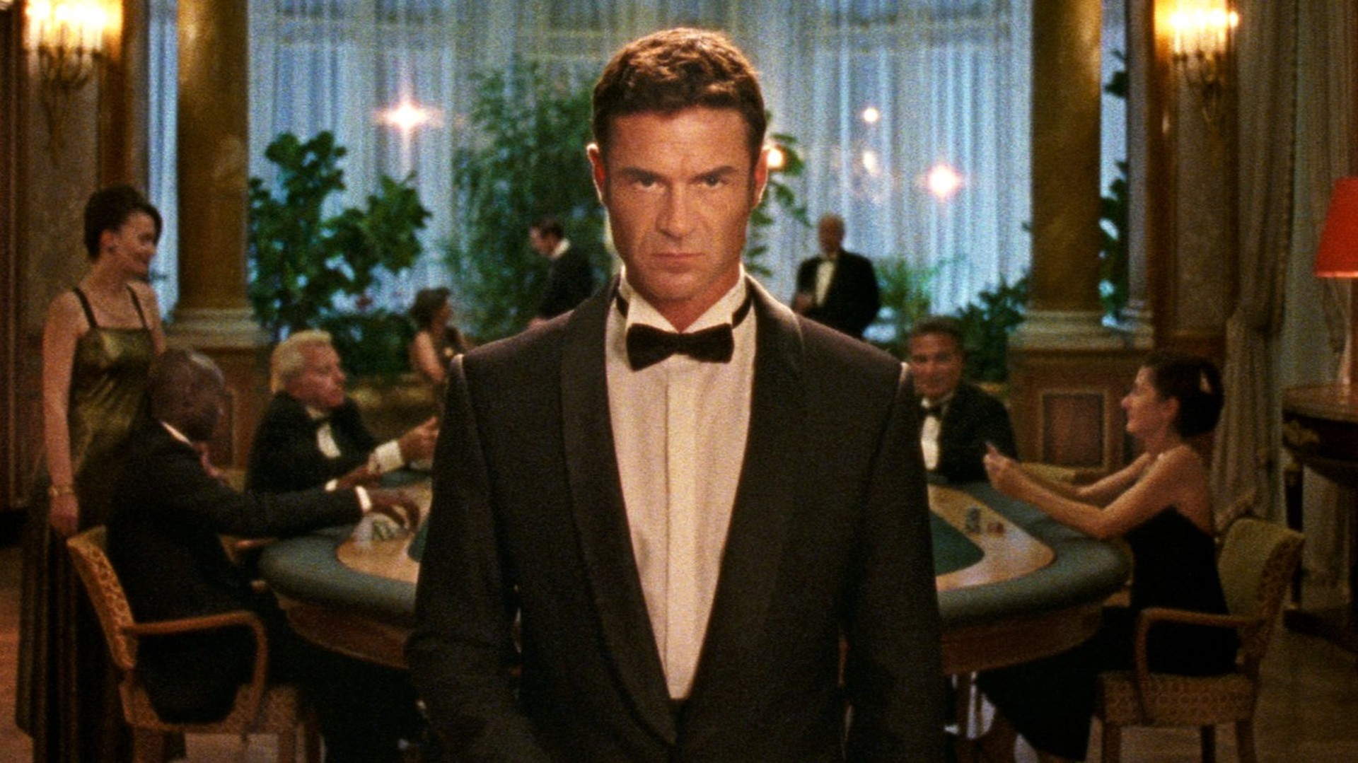 Bilder aus Reflection in a Dead Diamond