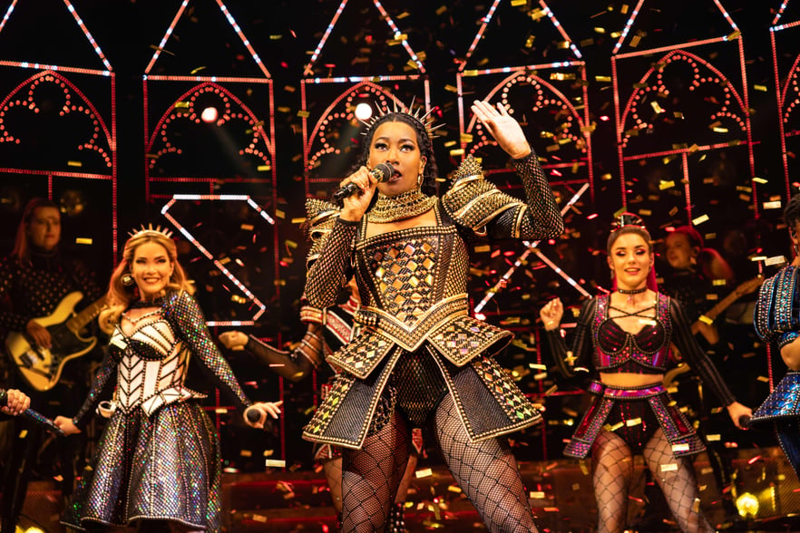 Six im Deutschen Theater 
