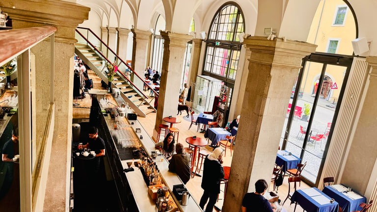 Oskar Maria Brasserie im Literaturhaus