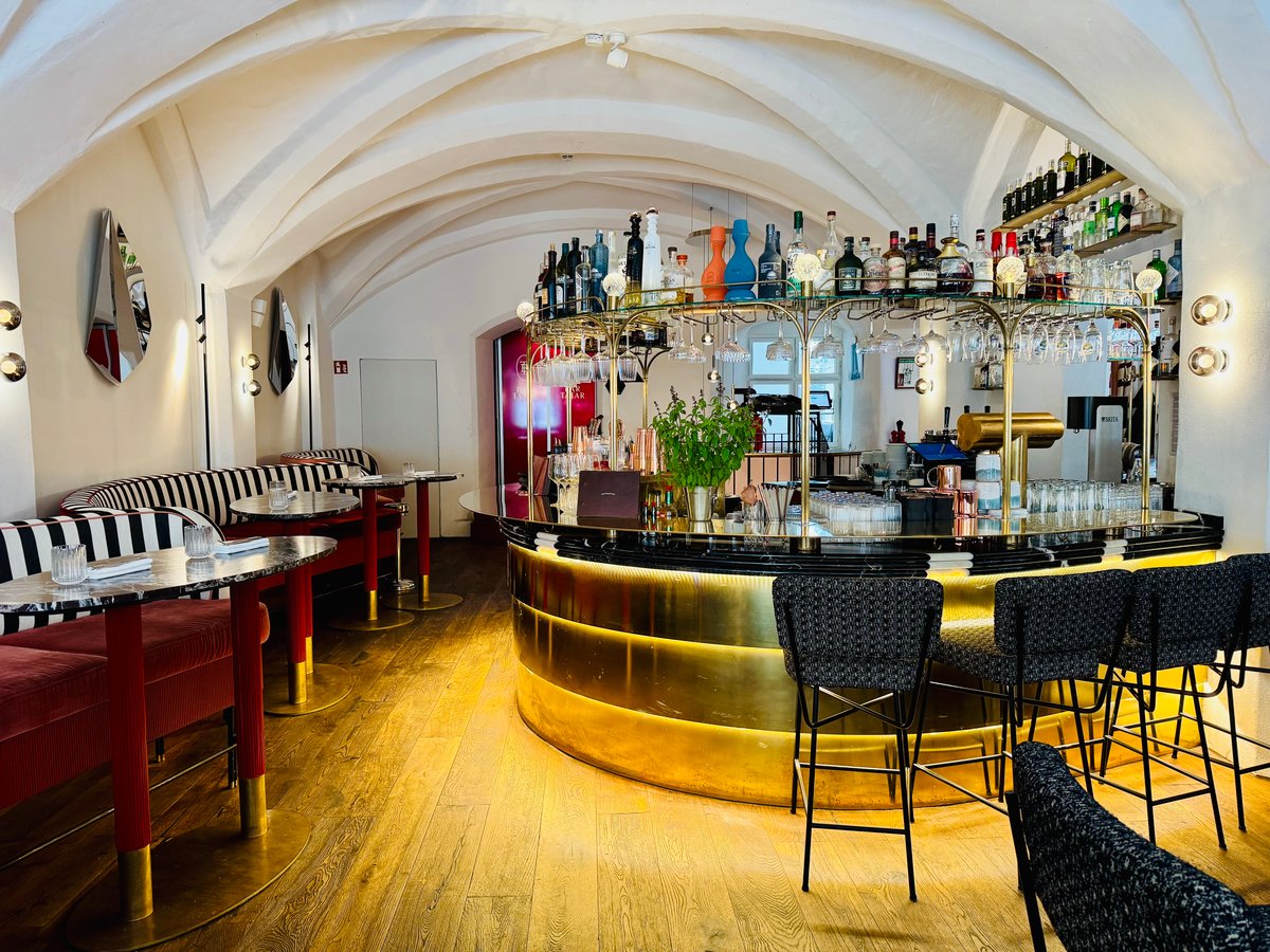 Bar Tatar: Nomen est omen