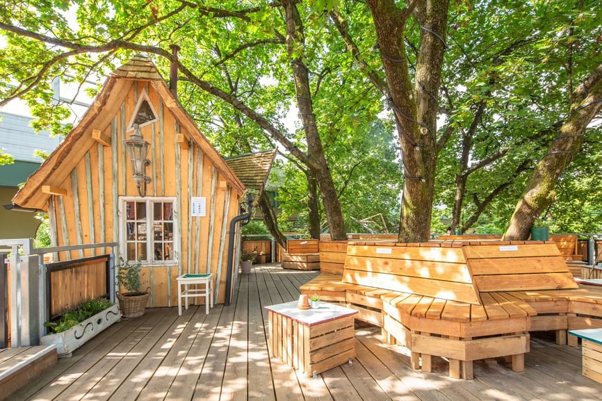 Café mit Terrasse: Gans Woanders
