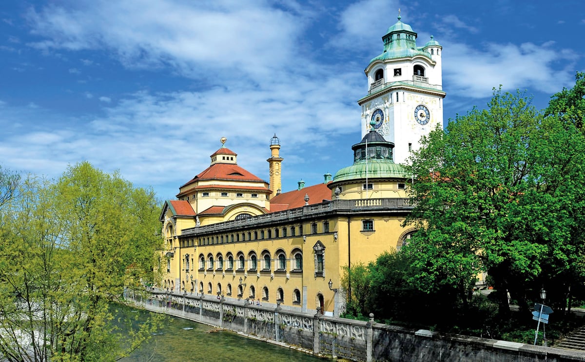 Müllersches Volksbad: Schwimmen im Jugendstilbau