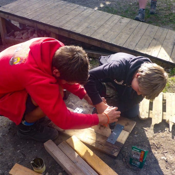 Abenteuerspielplatz München: Maulwurfshaufen