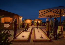 Eisstockschießen über den Dächern Münchens – auf Cloud 6