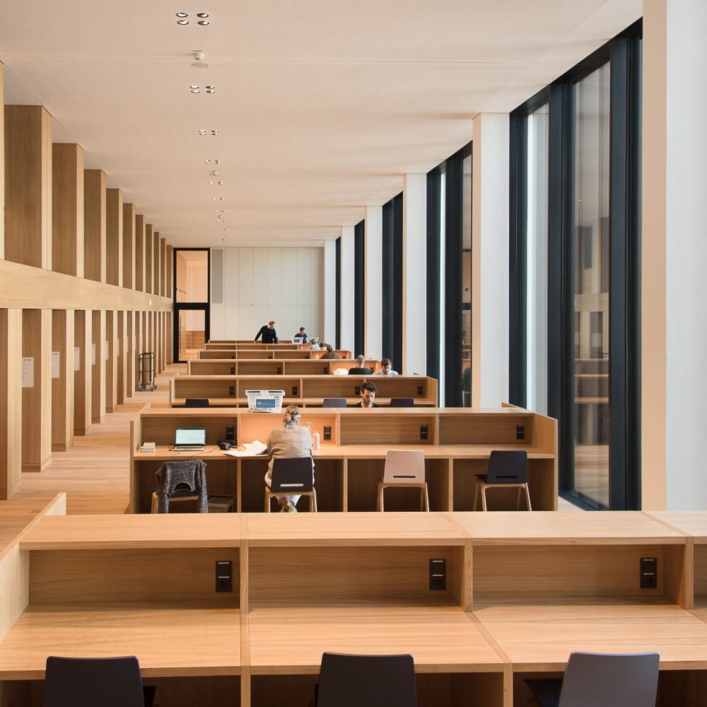 Bibliothek München: Büchereien in München: LMU