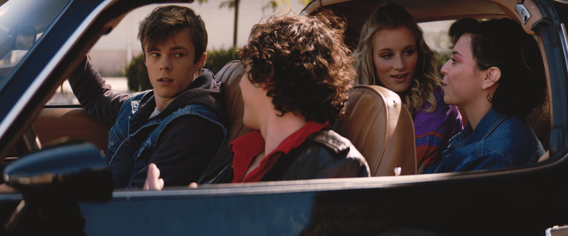 Bilder aus Brave the Dark