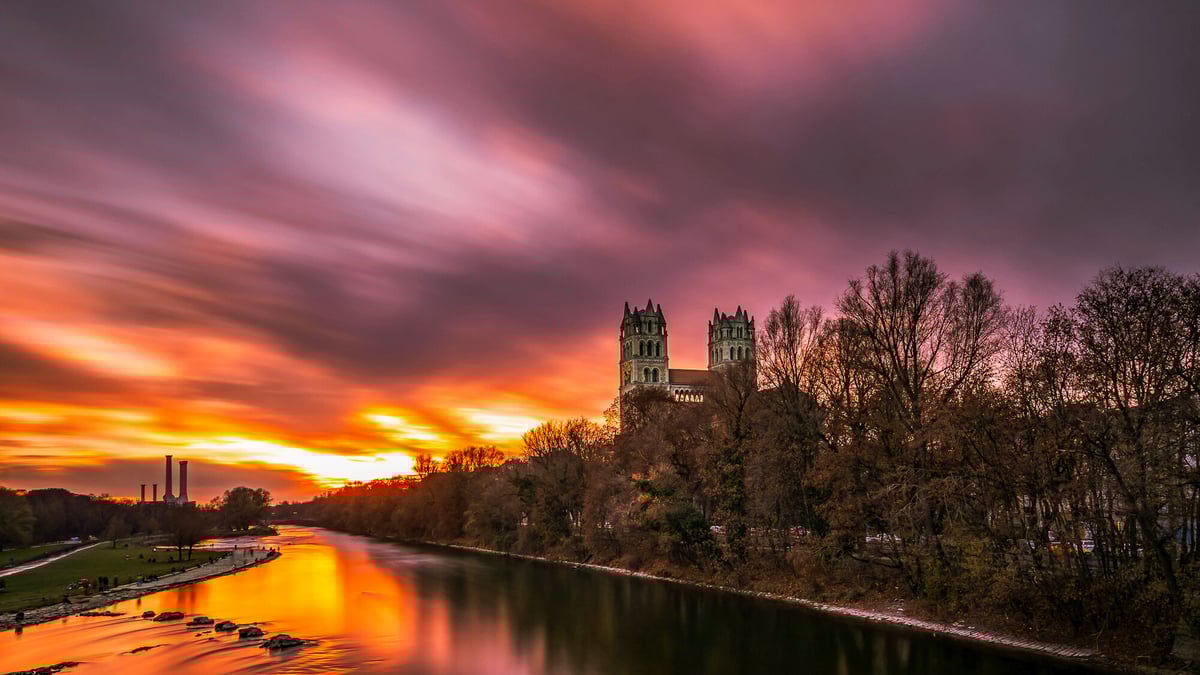 Sonnenuntergang München anschauen auf der Reichenbachbrücke