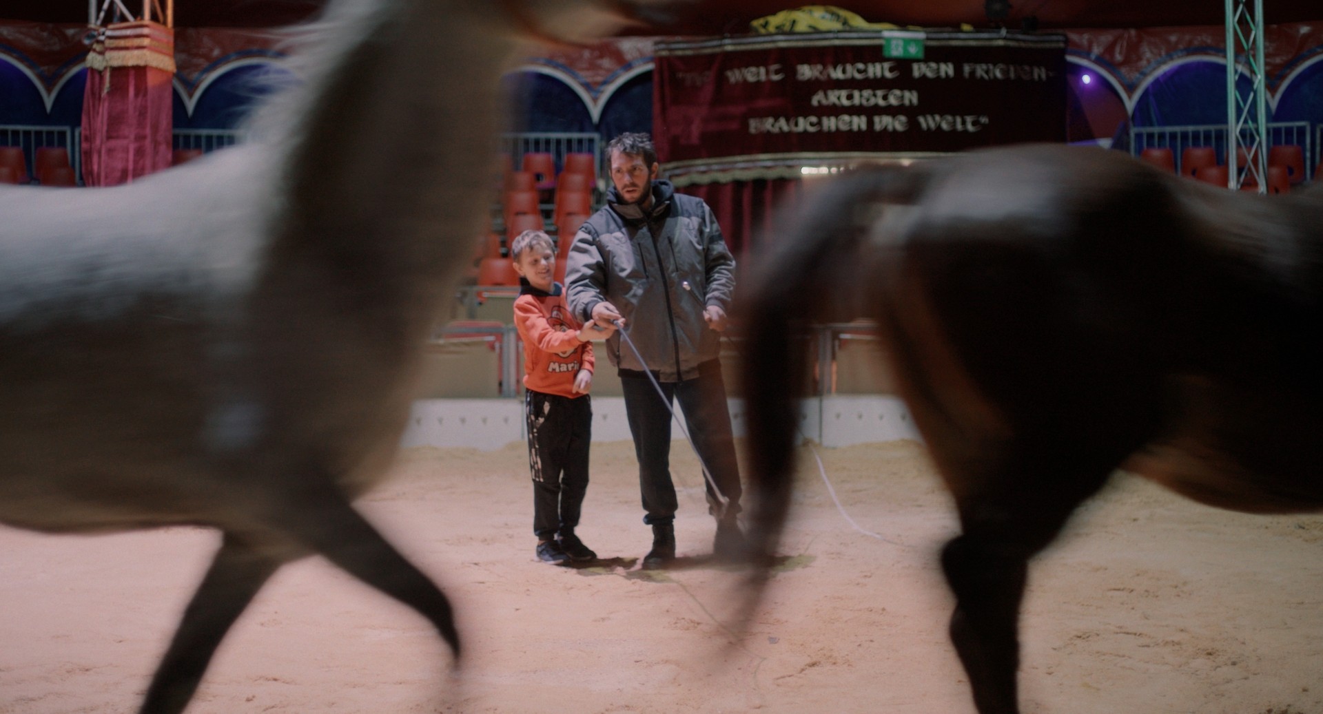 Bilder aus Zirkuskind