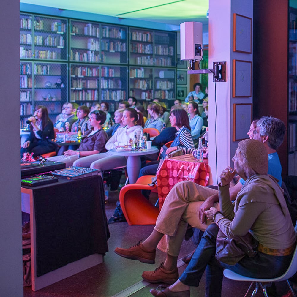 Bibliothek München: Büchereien in München: Lyrik Kabinett