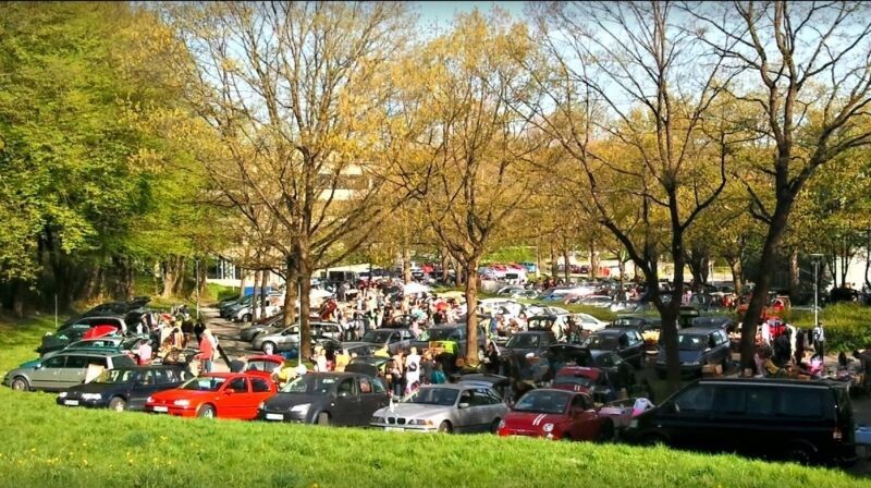 Flohmarkt Freising auf der Sauwiese