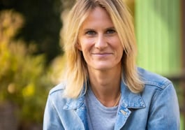 Lucy van Kuhl und die Es-Chord-Band – Geschickt verpackt