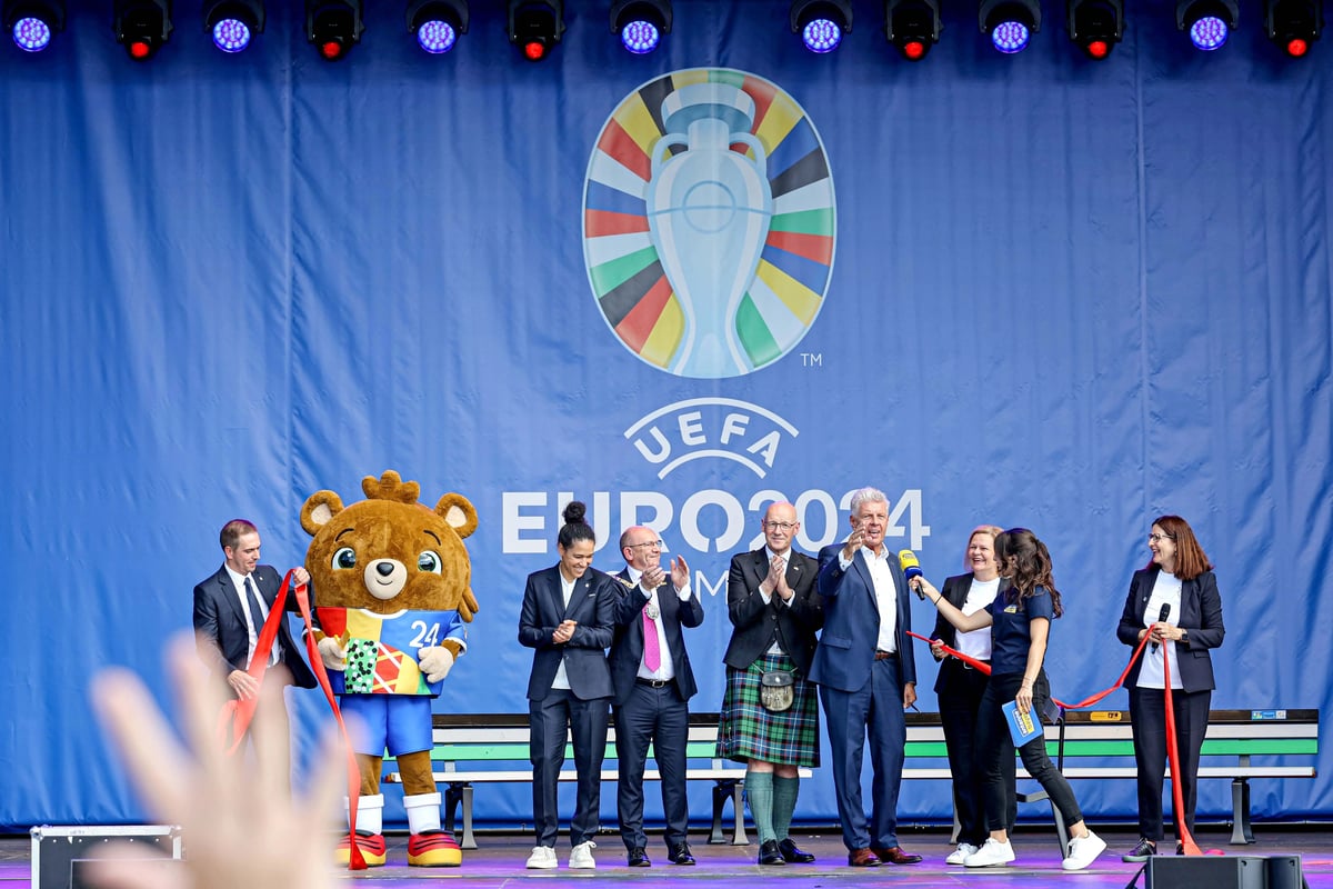 Eröffnung der Fan Zone im Münchner Olympiapark