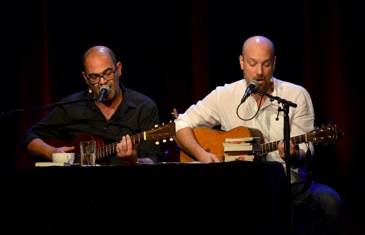 Ringlstetter & Zinner – Irgendwas mit Küche