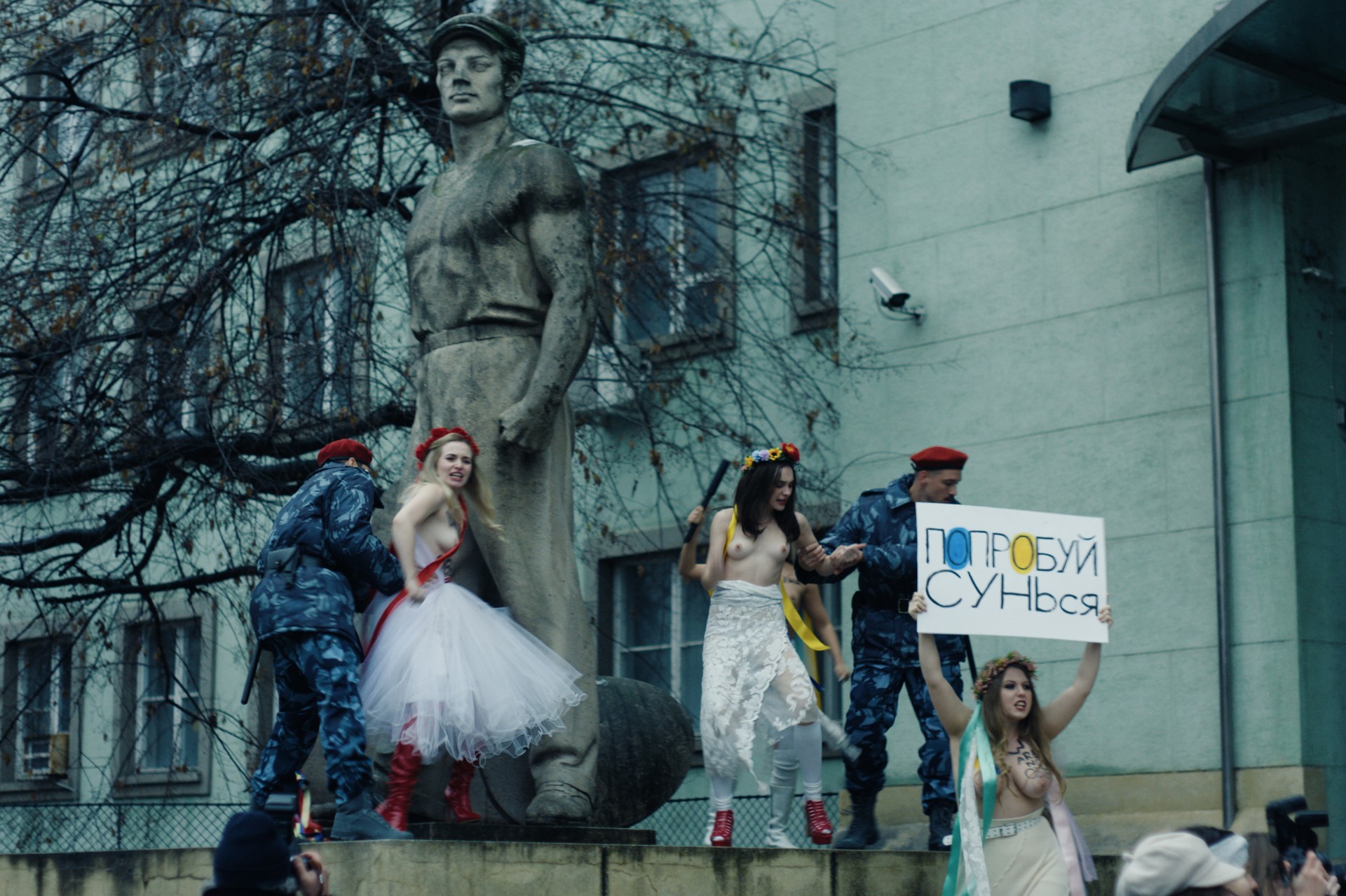 Bilder aus Oxana - Mein Leben für Freiheit