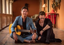 Café del Mundo: GuitaRevolution – Symphonic