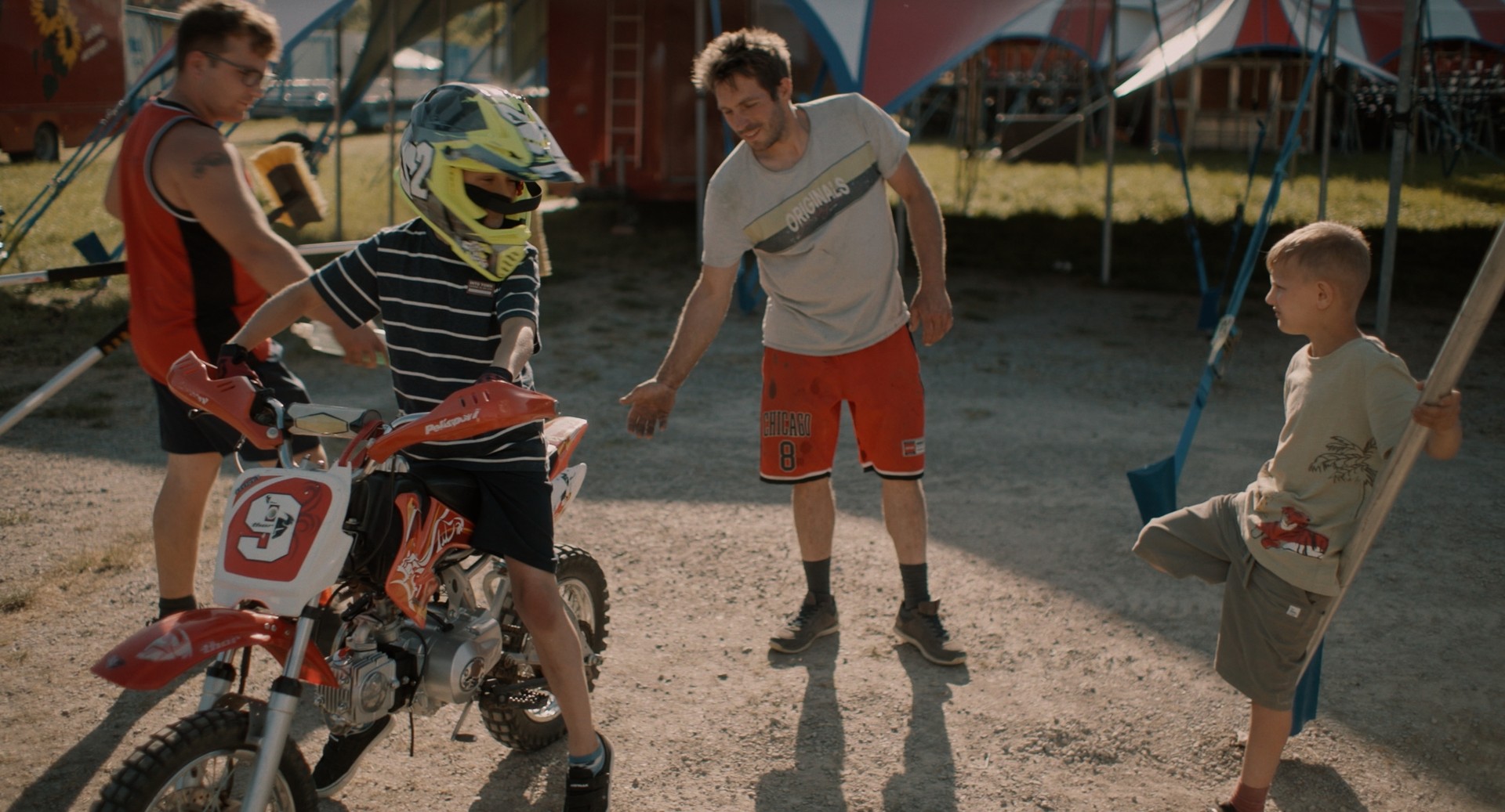 Bilder aus Zirkuskind