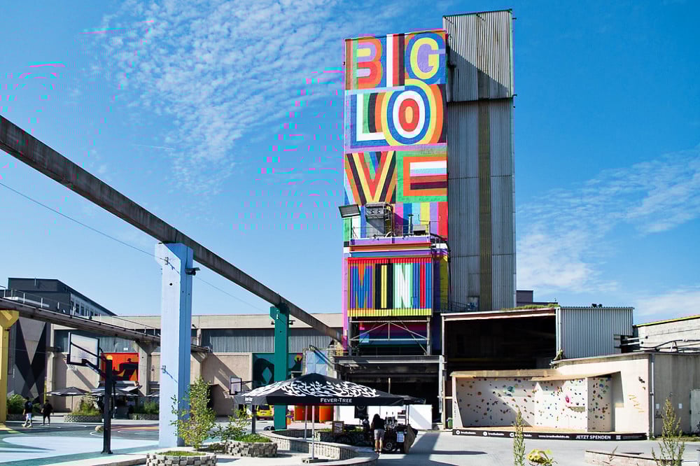 Der "Big Love"-Turm im Sugar Mountain