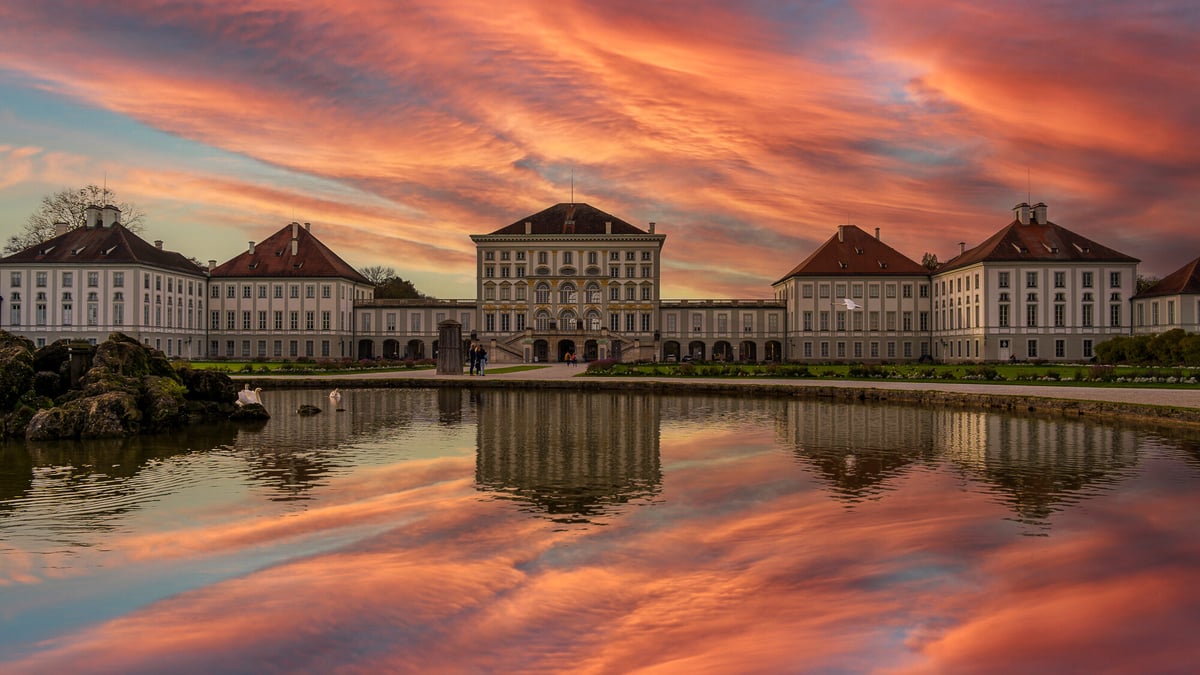 Sonnenuntergang München anschauen auf Schloss Nymphenburg