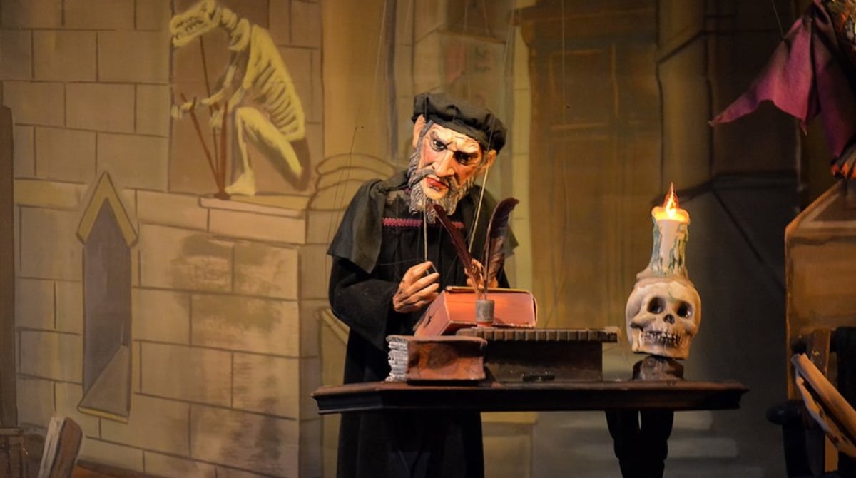 Doktor Faust am 12.9. im Marionettentheater Bille