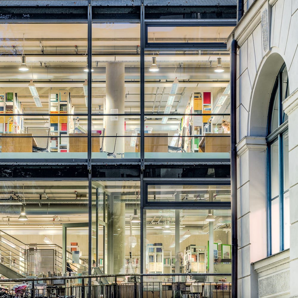 Bibliothek München: Büchereien in München: LMU