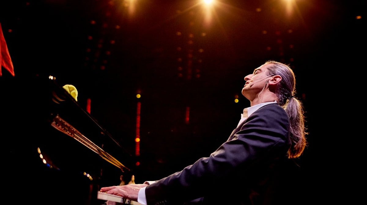 Hagen Rether – Liebe – am 12.1.2027 im Deutschen Theater