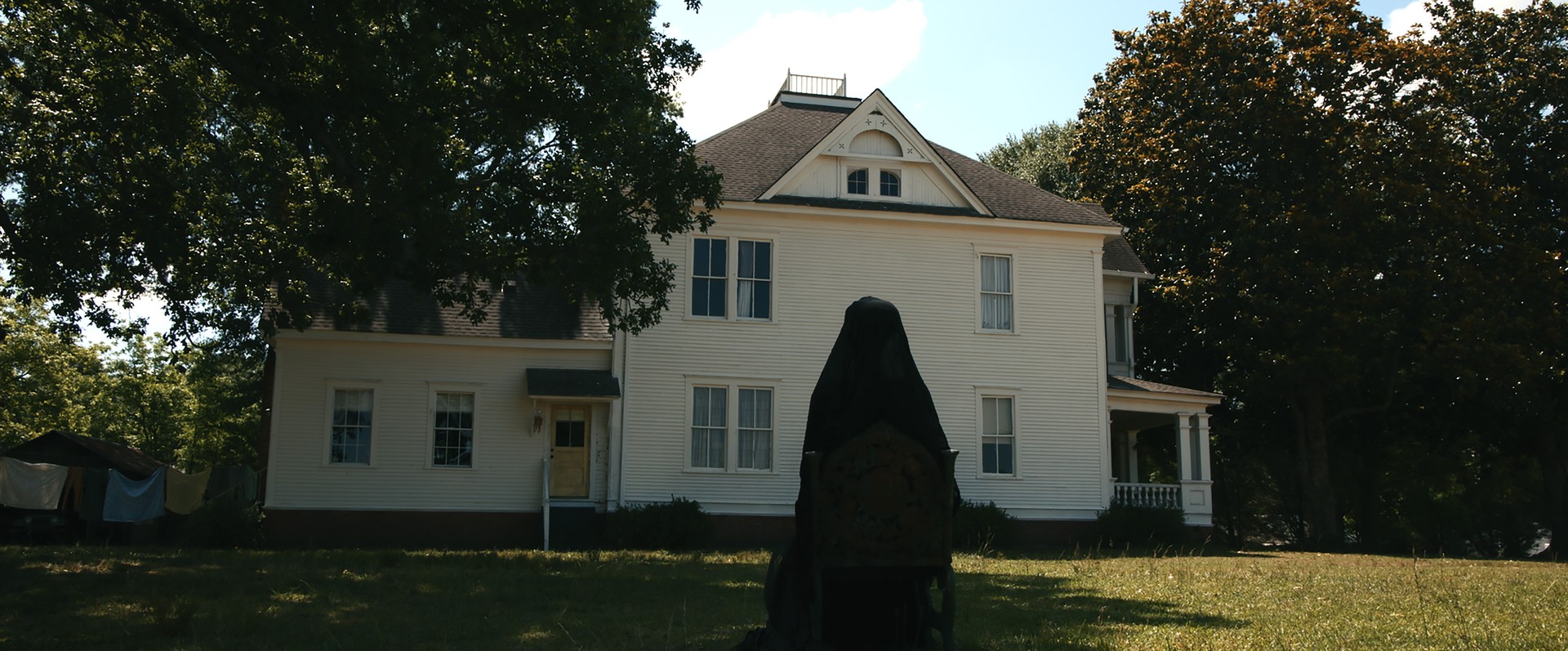 Bilder aus The Woman in the Yard