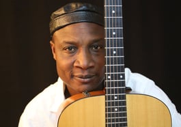 Adjiri Odametey – Afrikanische Weltmusik