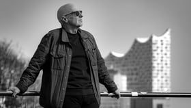 Midge Ure & Band Electronica