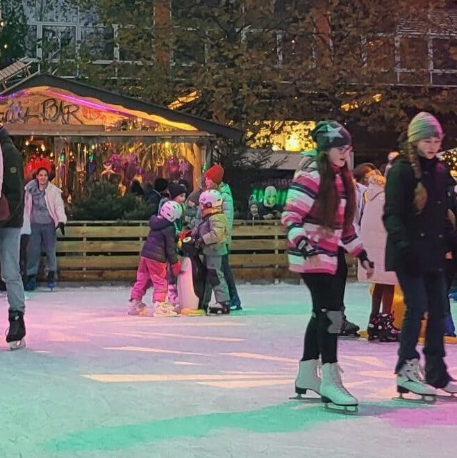 Schlittschuhlaufen München, Eislaufen München: WinterWunderWerk