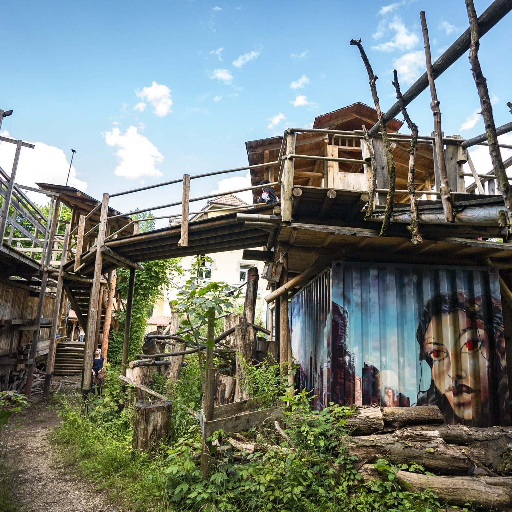 Abenteuerspielplatz München: Maulwurfshaufen