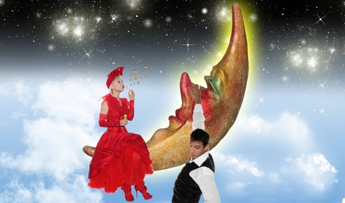 Schwarzblond: Mitternächtlies Mondscheinwunder