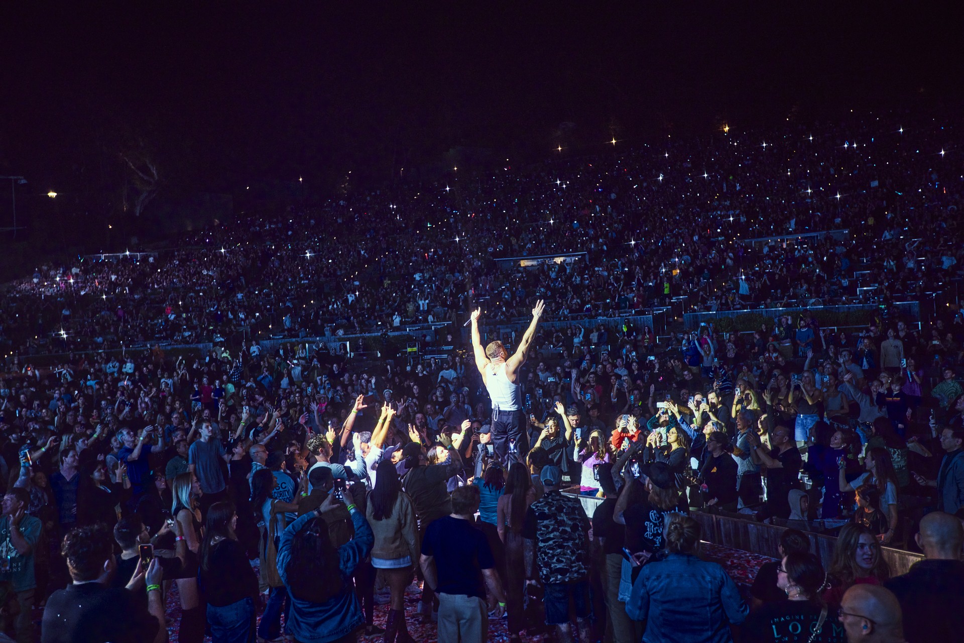 Bilder aus Imagine Dragons: Live From the Hollywood Bowl with the LA Film Orchestra