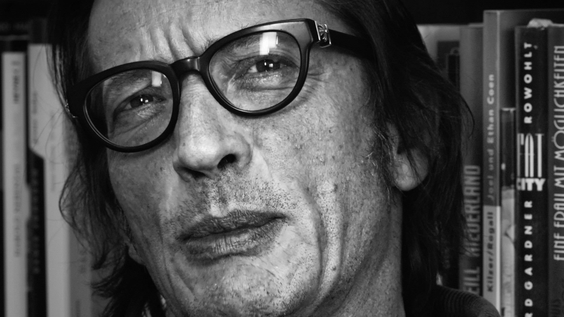 Bilder aus QRT: Zeichen, Zombie, Teqno - ein Nekrolog