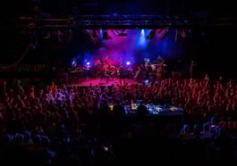 Orchester im Treppenhaus Disco