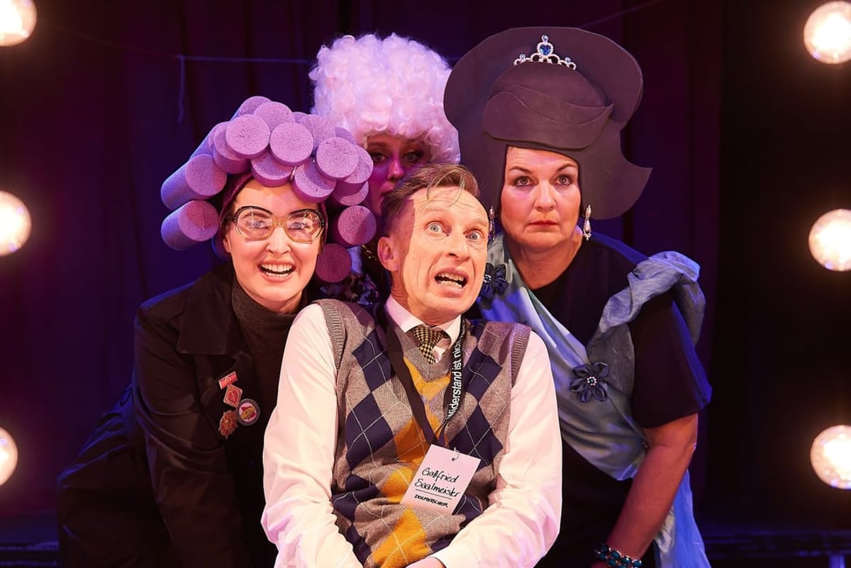 Theater Wasserburg: Ich bin wie ihr, ich liebe Äpfel