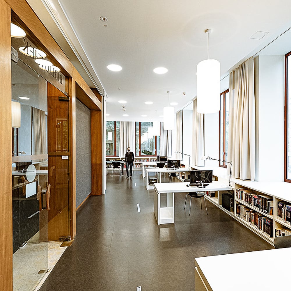 Bibliothek München: Büchereien in München: Bibliothek im Amerikahaus