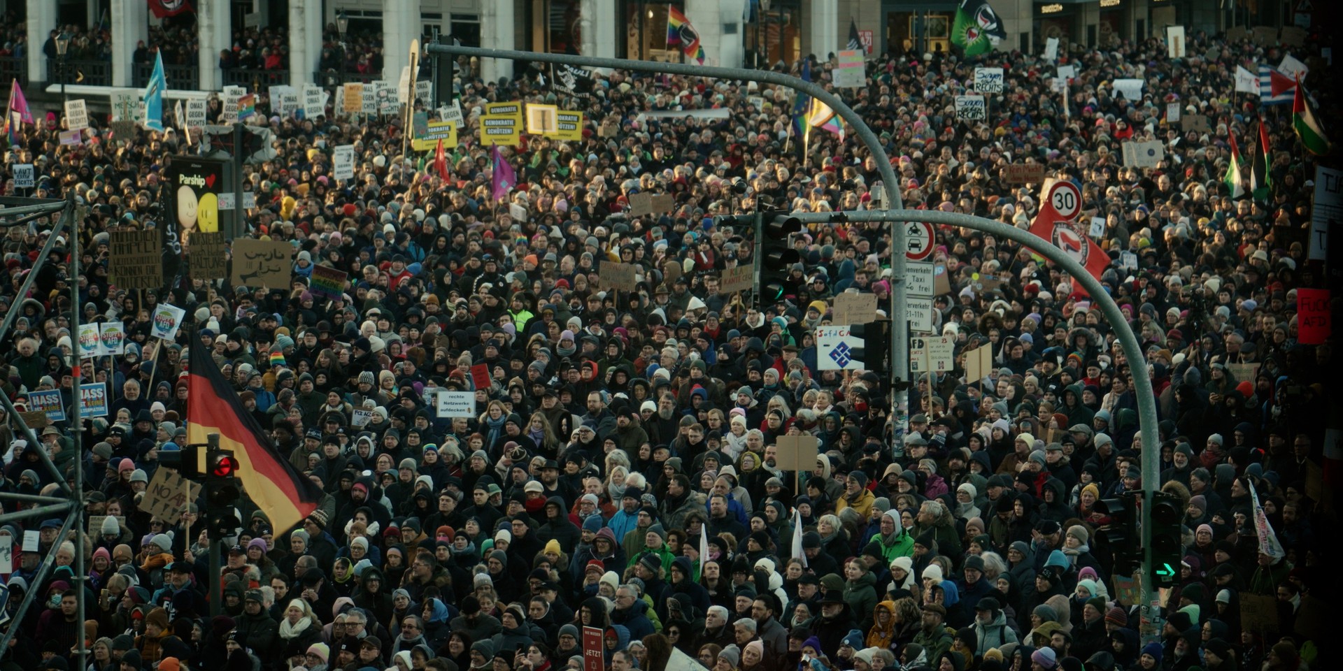 Bilder aus Kein Land für niemand - Abschottung eines Einwanderungslandes