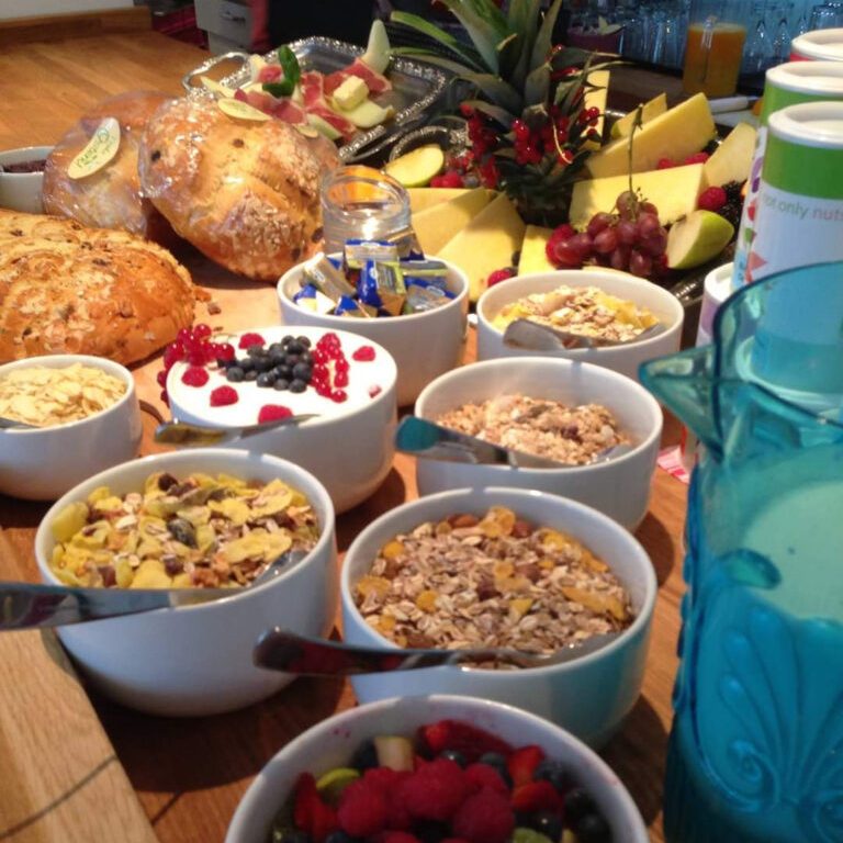 Café mit Terrasse: Café Glückskind