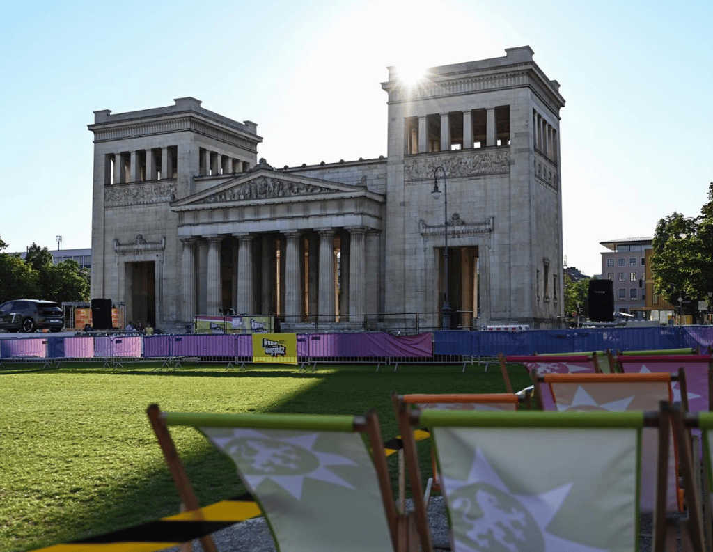 Open-Air-Kino München: Open Air Kino am Königsplatz