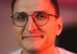 Johannes Steuding – Irgendwas ist komisch