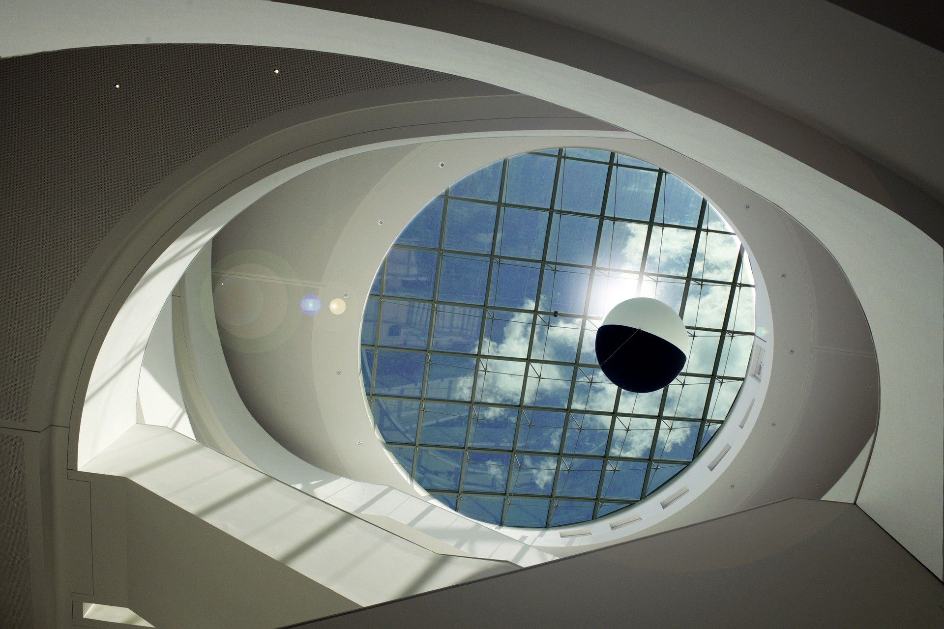 Bilder aus Tracing Light - Die Magie des Lichts