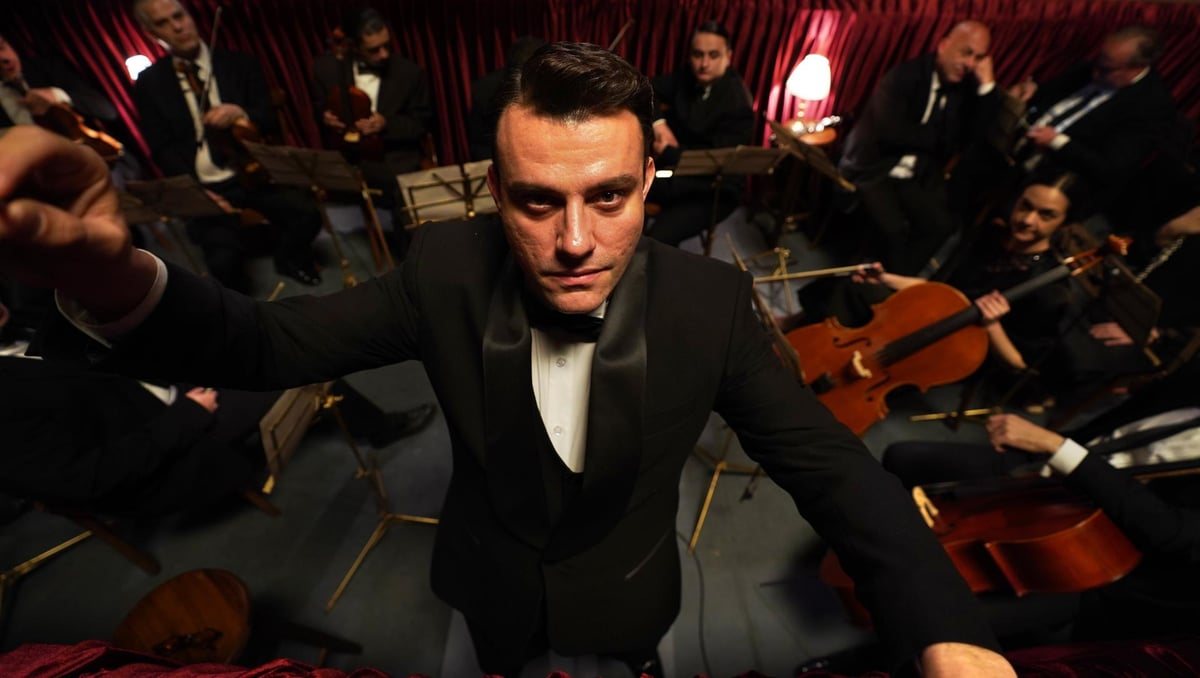 Bir Cumhuriyet Sarkisi