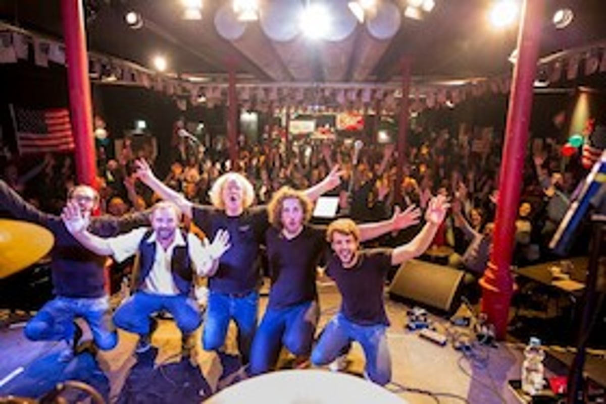 12. American Bar Night – „Midlife or Crisis?“ & Friends