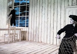 Die Gewehre der Frau Carrar / Würgendes Blei