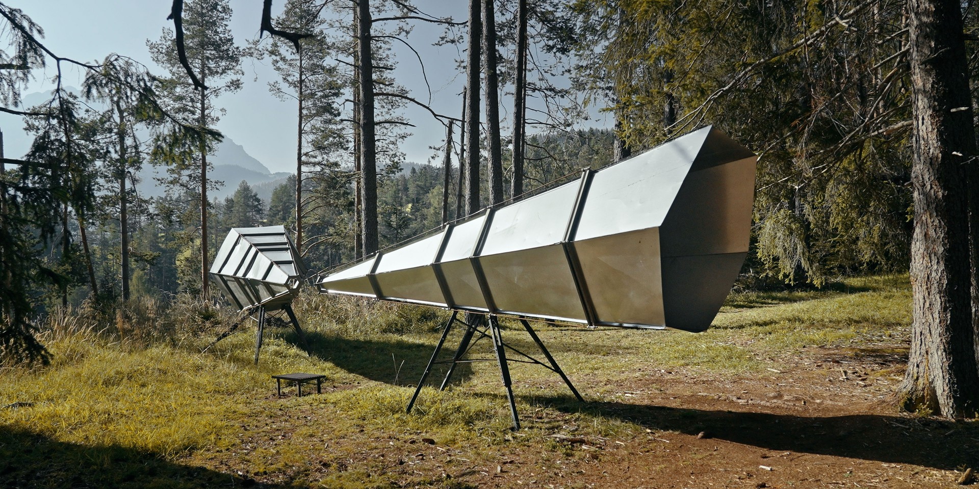 Bilder aus Elevated Art - Wer Kunst auf Berge stellt