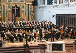 W.A. Mozart: Requiem & Symphonie g-Moll